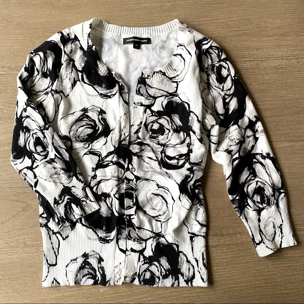 Express Women’s Floral Cardigan